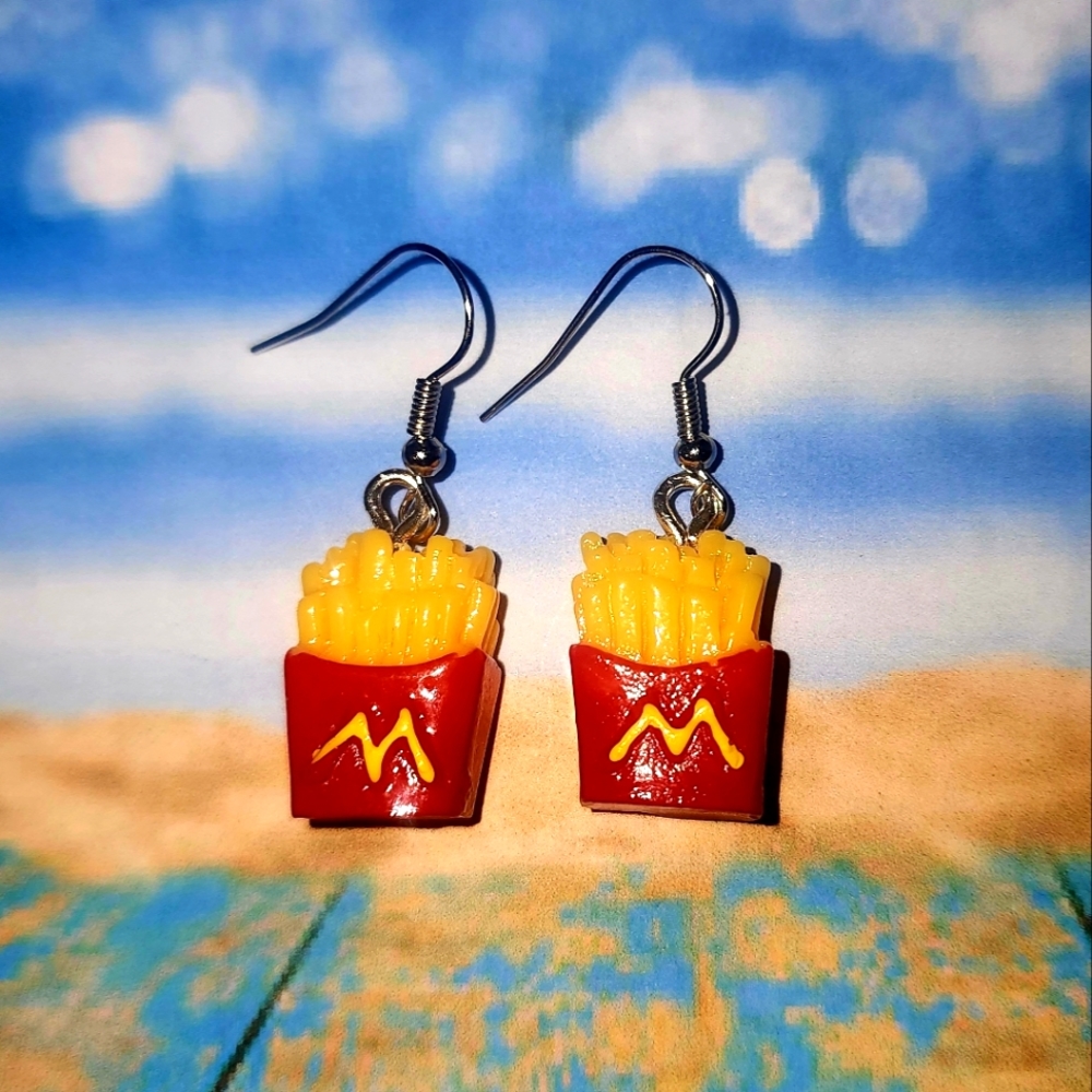 HM CUTE McDonald's Fries EARRINGS